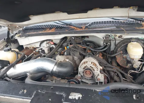 2005 Chevrolet Silverado K1500 из США, поврежденный, VIN 2GCEK19B351261239